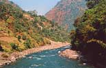 Горная река в Гималаях.